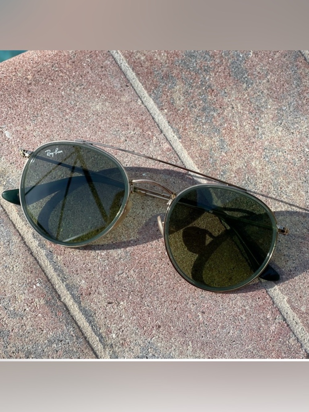 Ray-Ban Round Double Bridge Sunglasses in color gold/green gradient